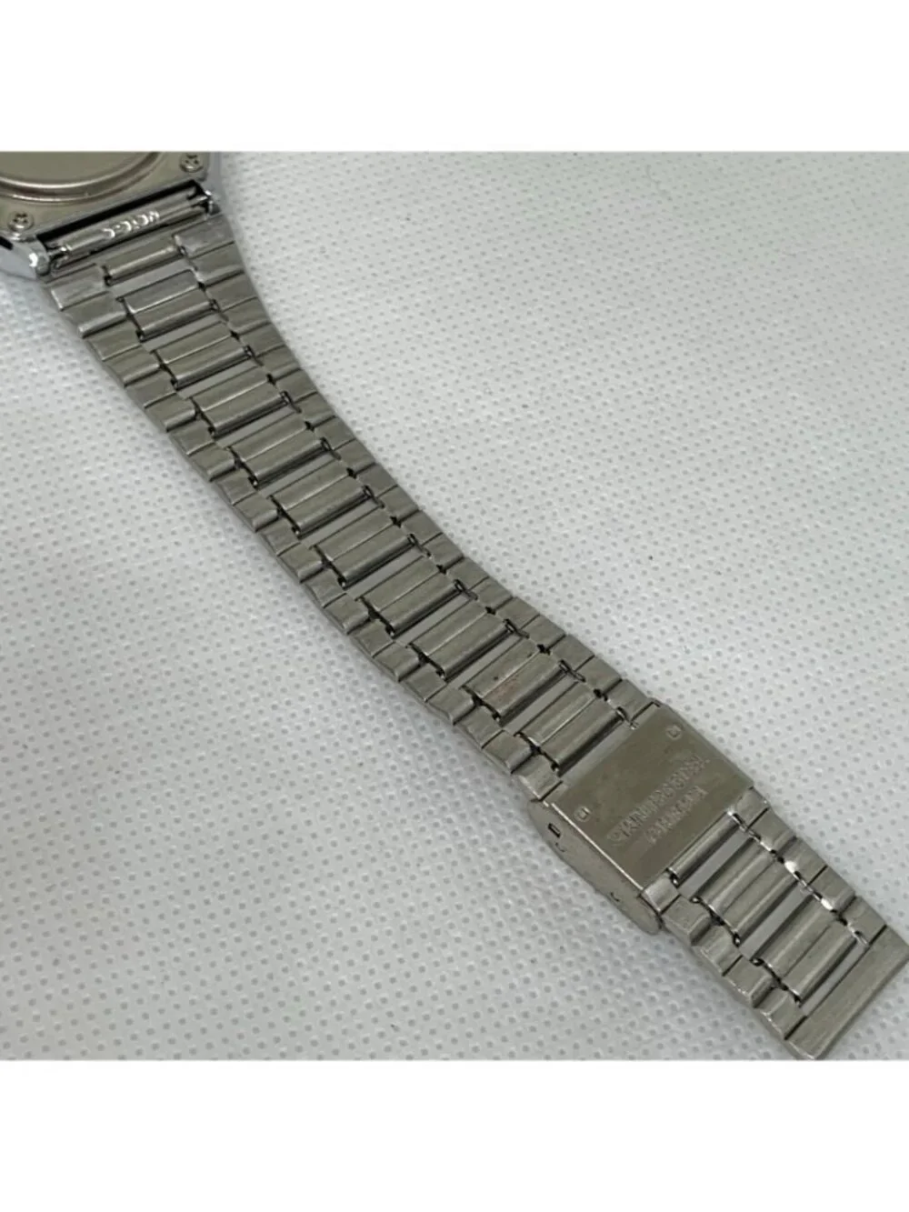 Vintage Casio Alarm Chrono WR digital watch 33mm silver tone 593 A158We running